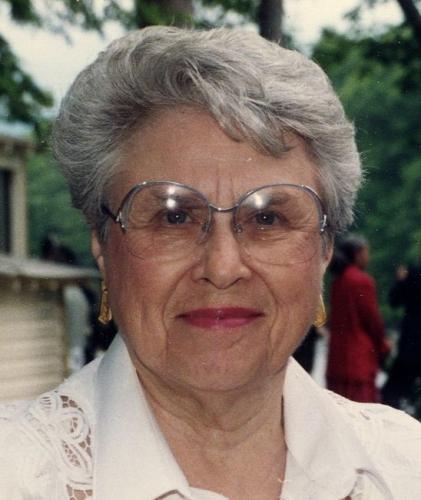 Photo of Lois Bishop